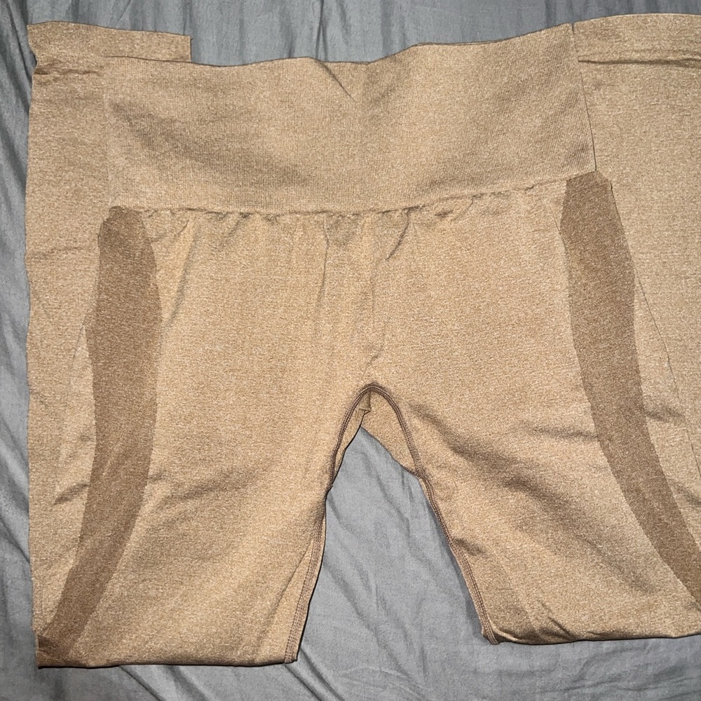 NVGTN Tan Leggings for Everyday Comfort